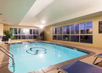 Comfort Suites Tulsa Central hotel thumbnail 6