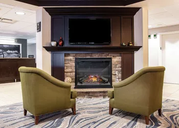 Hampton Inn Erie-South hotel thumbnail 3