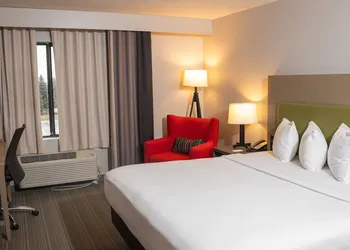 Country Inn & Suites by Radisson Erie hotel thumbnail 6
