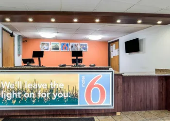 Motel 6 Elk Grove Village, IL hotel thumbnail 2