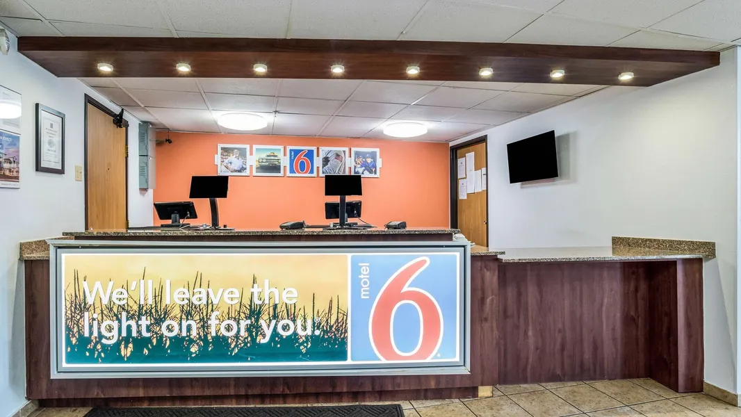 Motel 6 Elk Grove Village, IL hotel detail image 2