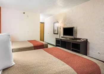 Motel 6 Elk Grove Village, IL hotel thumbnail 8