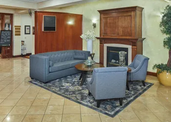 Lake Natoma Inn hotel thumbnail 2