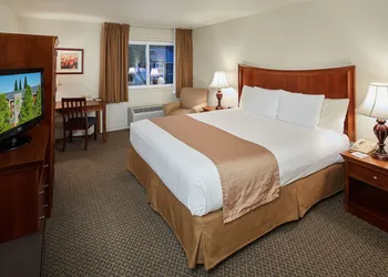 Lake Natoma Inn hotel thumbnail 4