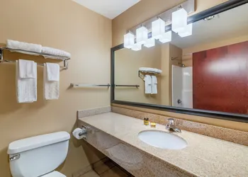 Syracuse Grand hotel thumbnail 8