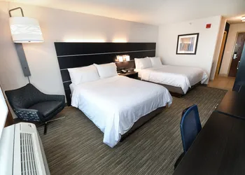 Holiday Inn Express Hotel & Suites Grand Forks by IHG hotel thumbnail 4