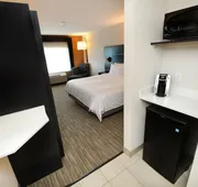 Holiday Inn Express Hotel & Suites Grand Forks by IHG hotel detail image 7