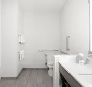 Holiday Inn Express Hotel & Suites Manchester Airport by IHG hotel detail image 5