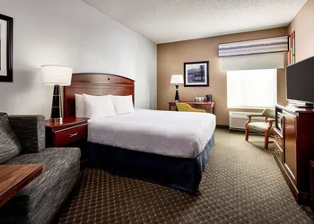 Hampton Inn Longmont hotel thumbnail 7