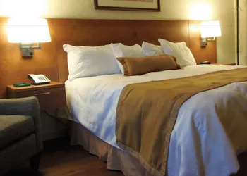 Rosslyn Inn and Suites hotel thumbnail 4
