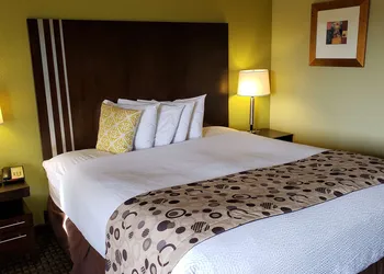 SureStay Hotel by Best Western Vallejo Napa Valley hotel thumbnail 4