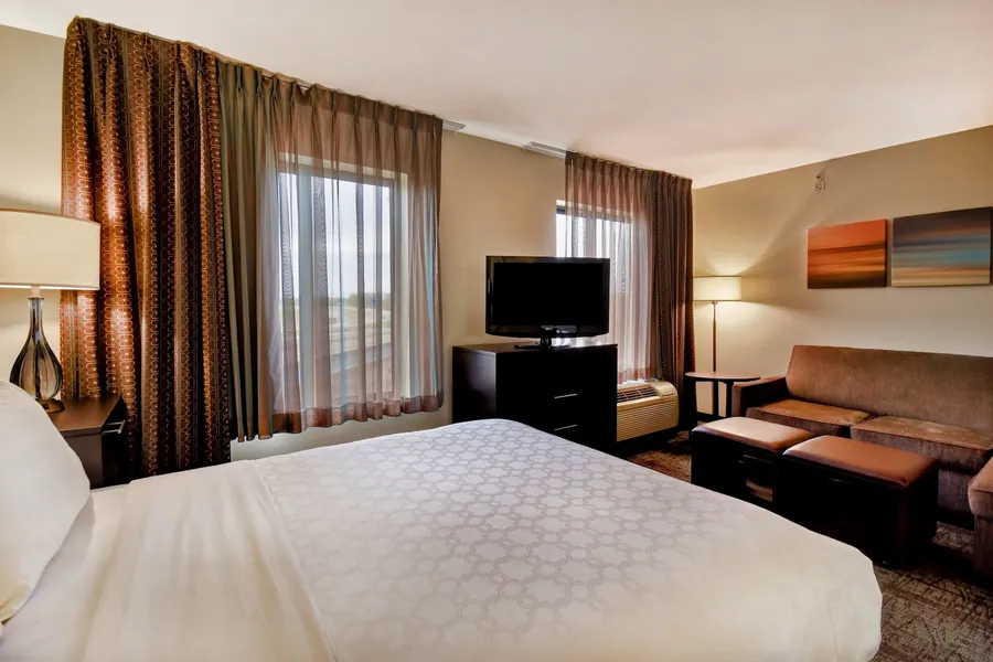 Staybridge Suites Middleton Madison-West by IHG hotel detail image 6
