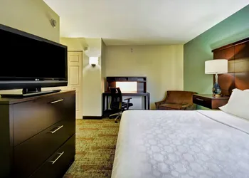 Staybridge Suites Middleton Madison-West by IHG hotel thumbnail 8