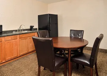 Comfort Inn & Suites Madison North hotel thumbnail 4