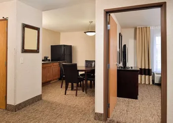 Comfort Inn & Suites Madison North hotel thumbnail 6