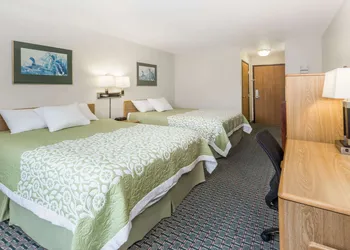 Days Inn by Wyndham Stoughton WI. hotel thumbnail 4