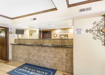 Rodeway Inn & Suites Madison East hotel thumbnail 2