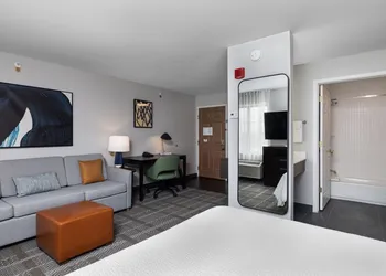 Staybridge Suites Madison East by IHG hotel thumbnail 7