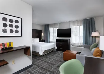 Staybridge Suites Madison East by IHG hotel thumbnail 8