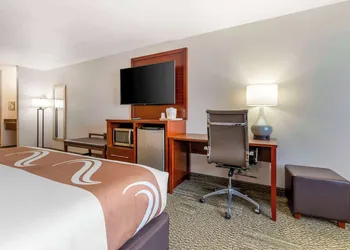 Quality Inn & Suites Stoughton - Madison South hotel thumbnail 7
