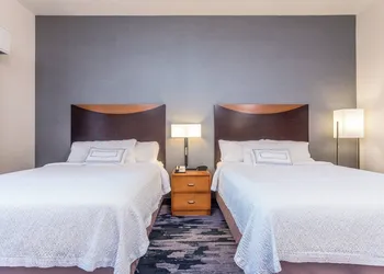 Fairfield Inn & Suites by Marriott Madison East hotel thumbnail 7