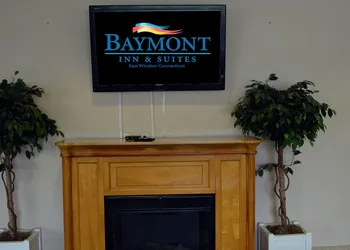 Baymont by Wyndham East Windsor Bradley Airport hotel thumbnail 2