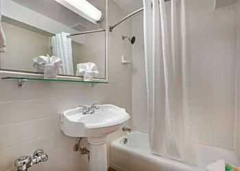 The Capitol Hotel hotel thumbnail 7