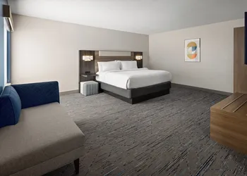 Holiday Inn Express & Suites Meriden by IHG hotel thumbnail 4