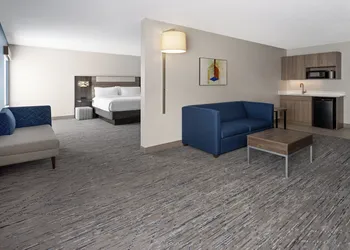 Holiday Inn Express & Suites Meriden by IHG hotel thumbnail 6