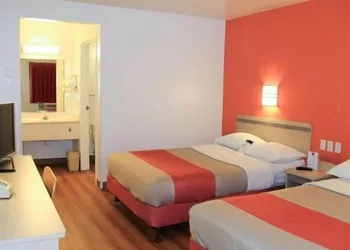 Motel 6 Enfield, CT - Hartford hotel thumbnail 6