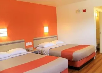 Motel 6 Enfield, CT - Hartford hotel thumbnail 7