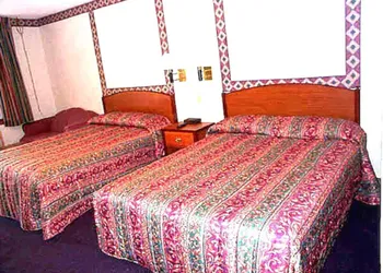 Wesley Inn & Suites hotel thumbnail 2