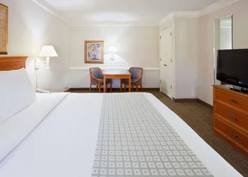 La Quinta Inn by Wyndham Tallahassee North hotel thumbnail 8