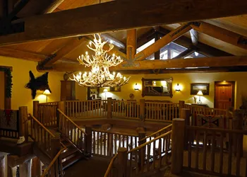 Daniels Summit Lodge hotel thumbnail 2