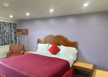 Thriftlodge by Wyndham Moncton hotel thumbnail 4