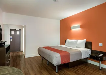 Motel 6 Moncton, NB hotel thumbnail 8