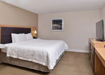 Hampton Inn Greensboro-East hotel thumbnail 5