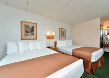 Super 8 by Wyndham Rapid City hotel thumbnail 7