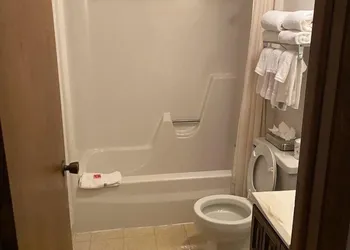 Econo Lodge Wall hotel thumbnail 5