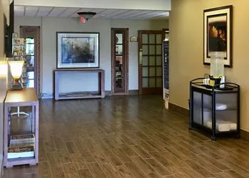 Comfort Inn & Suites Custer - Crazy Horse Area hotel thumbnail 4