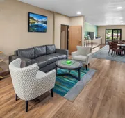 EverSpring Inn & Suites hotel detail image 3