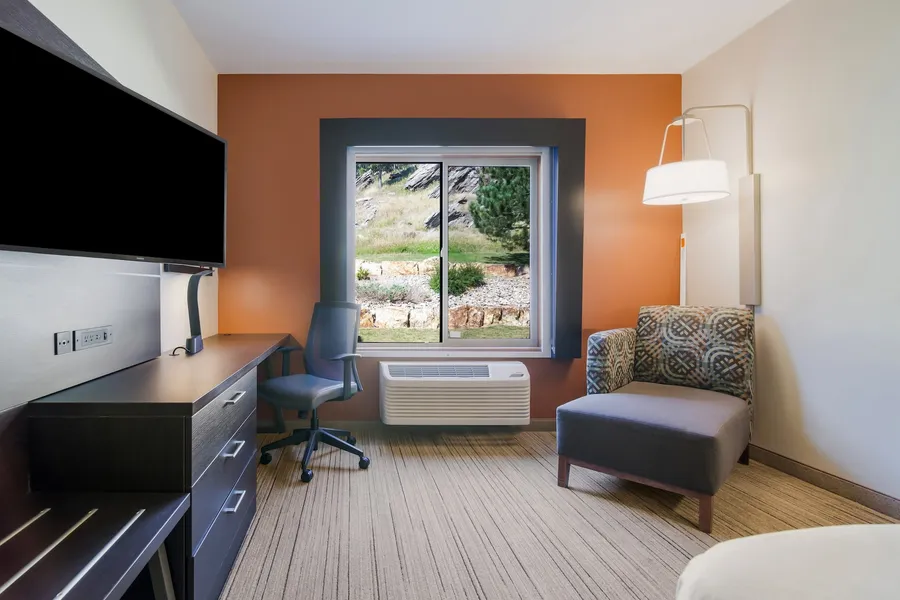 Holiday Inn Express Hotel & Suites Custer by IHG hotel detail image 2