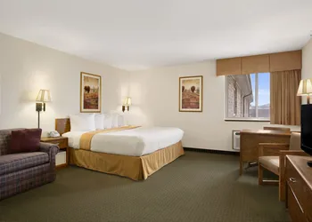 Days Inn by Wyndham Rapid City hotel thumbnail 4