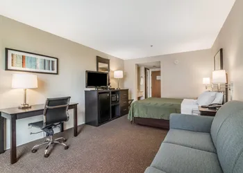 Quality Inn Portsmouth hotel thumbnail 7
