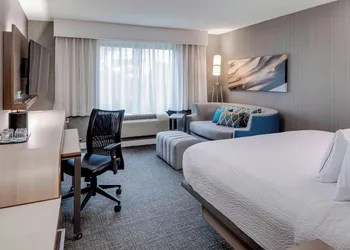 Courtyard by Marriott in Portsmouth hotel thumbnail 7