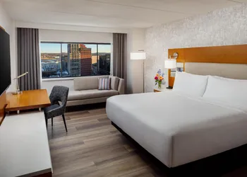 Hilton Albany hotel thumbnail 6