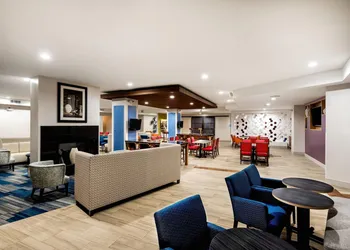Country Inn & Suites by Radisson, Downtown Albany New York hotel thumbnail 2