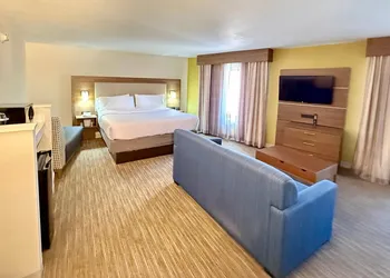 Country Inn & Suites by Radisson, Downtown Albany New York hotel thumbnail 8