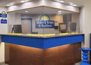 Days Inn & Suites by Wyndham Albany hotel thumbnail 2