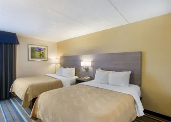Quality Inn Albany Colonie hotel thumbnail 6